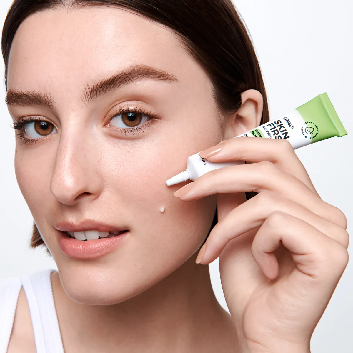 Corrector Localizado Bye Bye Granitos Skin First Cyzone 15g